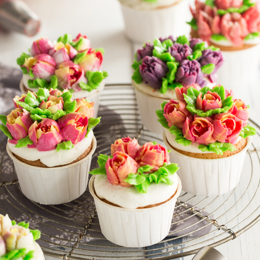 Lot de 13 pièces douilles à pâtisserie : fleurs + feuilles + poche